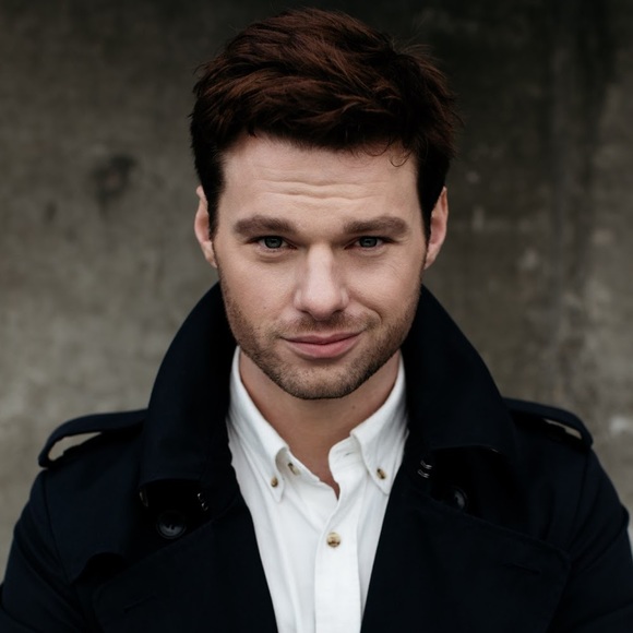 Meet your Posher, Kendall - Picture 1 of 1